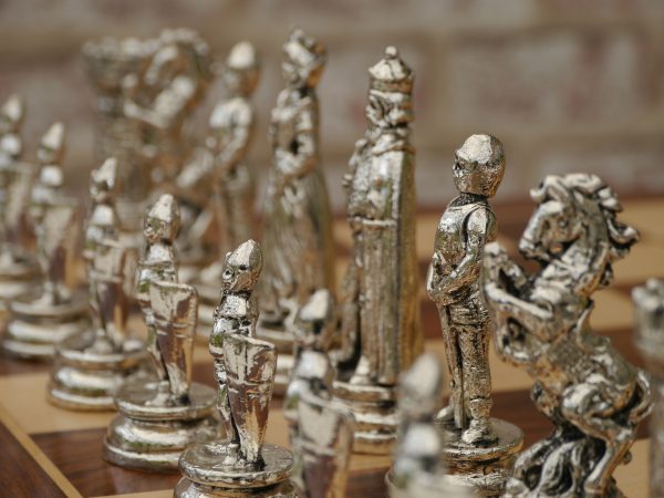 Mary Stuart - Mary Queen of Scots - Brass Chess Set - Image 8