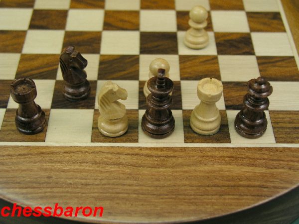 Circular Magnetic Travel Chess Set - Image 5