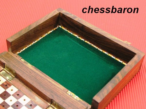 Detailed Pegged 7 x 5 inch Chess Set - Image 3