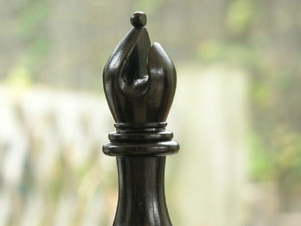 Margaret Anne Knight 4 inch King Triple Weight Ebony Chess Set - Image 2