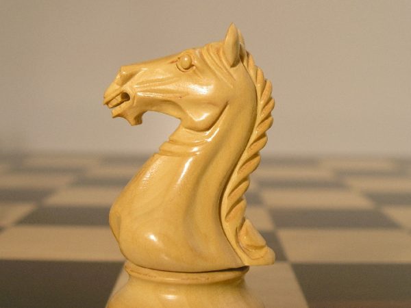 Sinead Staunton in Bud Rosewood Chess Set - Image 8