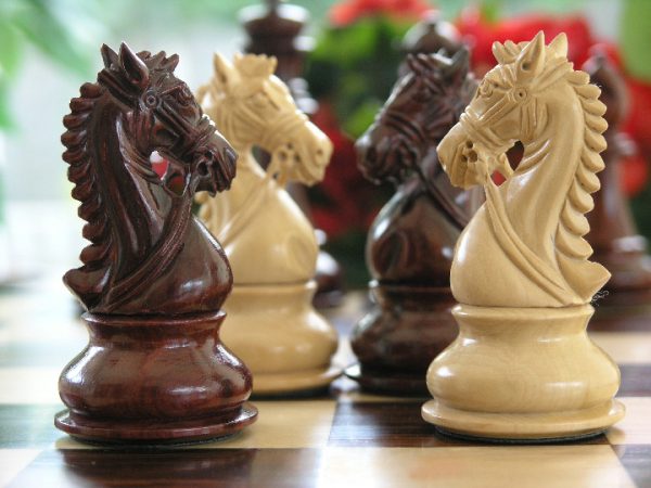 The Zephaniah Staunton Triple Weight in Bud Rosewood Chess Set - Image 18