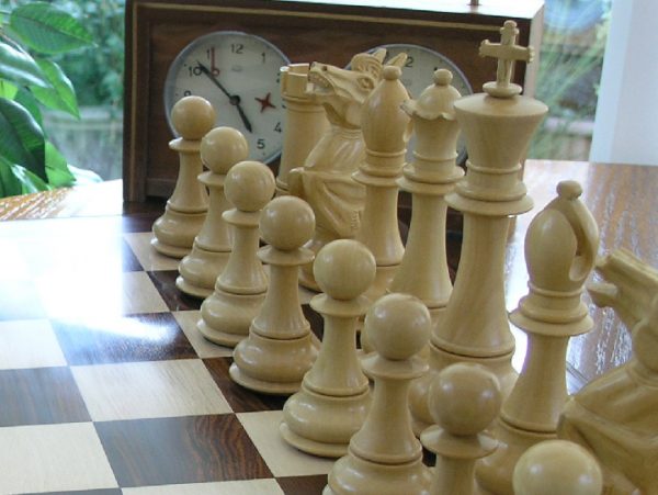 Baron Ultimate Staunton in Ebony - Image 3