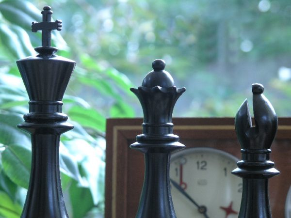 Baron Ultimate Staunton in Ebony - Image 6
