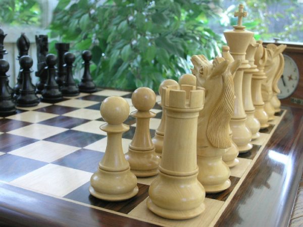 Baron Ultimate Staunton in Ebony - Image 10