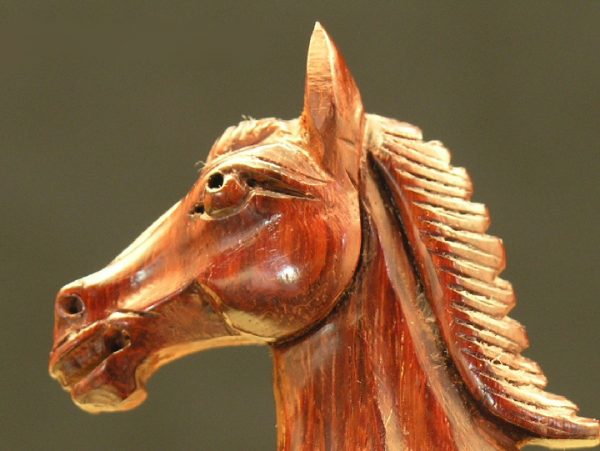 The Bronte in Bud Rosewood Staunton Chess Set - Image 7