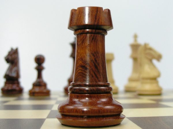 Majestic Staunton Triple Weighted in Bud Rosewood Chess Set - Image 10