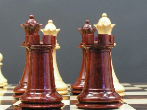 The Earl Anthony Bud Rosewood Staunton Chess Set - Image 2