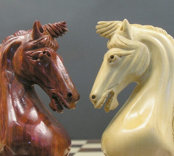 The Earl Anthony Bud Rosewood Staunton Chess Set