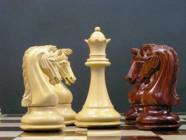 The Earl Anthony Bud Rosewood Staunton Chess Set - Image 4