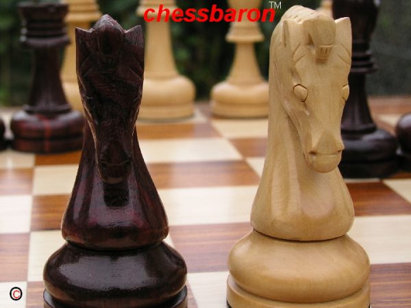 Jeremiah Triple Weight Felted Staunton in Bud Rosewood Chess Pieces - Image 4