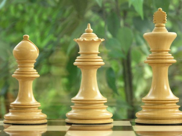 The Ashia in Bud Rosewood Triple Weight Chess Pieces - Image 5