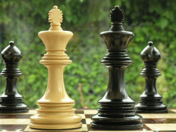 The Ashia in Ebony Triple Weight Chess Pieces - Image 8