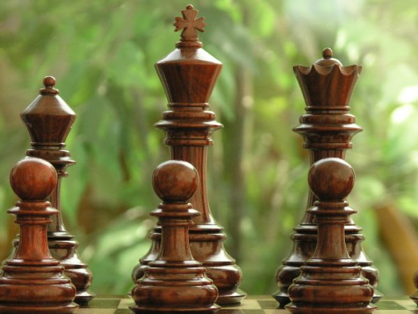 The Original King Charles in Bud Rosewood Triple Weighted Chess Pieces - Image 2