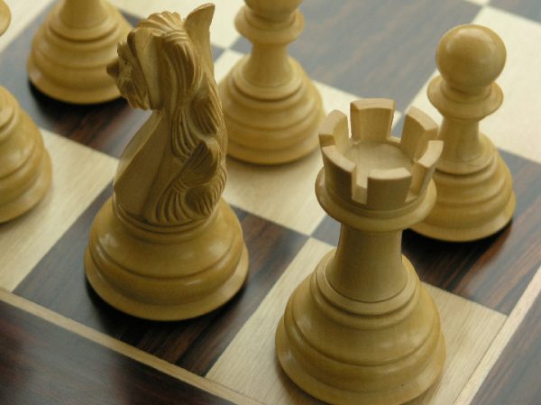 The Original King Charles in Ebonised Triple Weighted Chess Pieces - Image 2