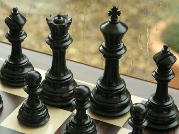 The Original King Charles in Ebonised Triple Weighted Chess Pieces - Image 9