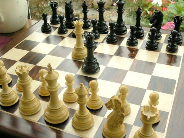 The Original King Charles in Ebonised Triple Weighted Chess Pieces - Image 10