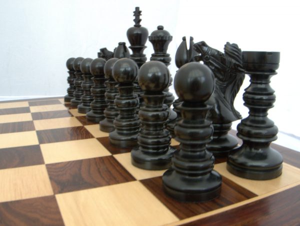 Utopian Dream in Ebony - 5.5 inches Chess Set