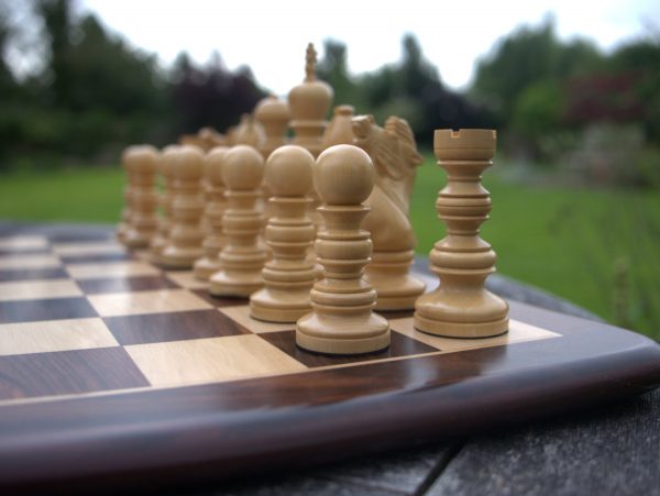 Utopian Dream in Ebony - 5.5 inches Chess Set - Image 7