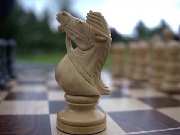 Utopian Dream in Ebony - 5.5 inches Chess Set - Image 9