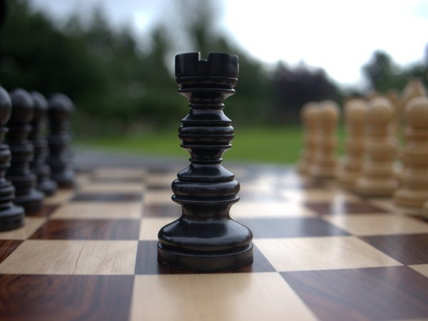 Utopian Dream in Ebony - 5.5 inches Chess Set - Image 10