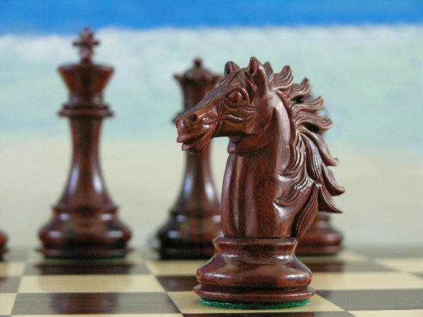 Baggio Staunton in Bud Rosewood Chess Pieces - Image 9