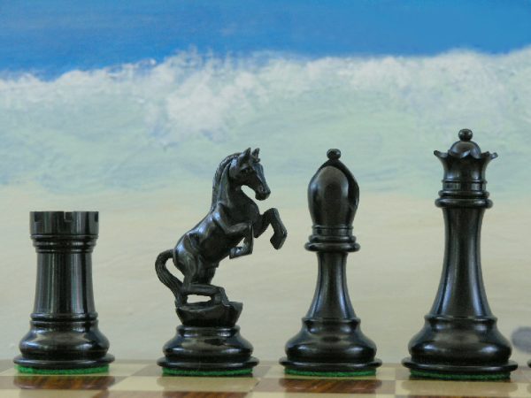 Alexander the Great in Ebony Chess Pieces - Image 4
