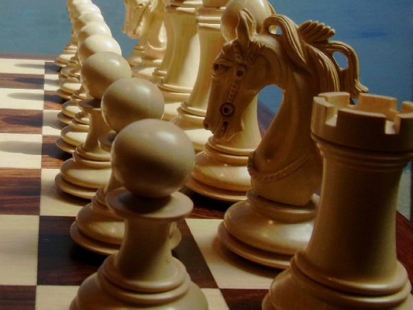 The Paxman Ebony Chess Pieces - Image 4