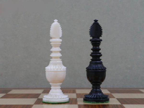 The Suzanna Bone Staunton Chess Pieces - Image 6