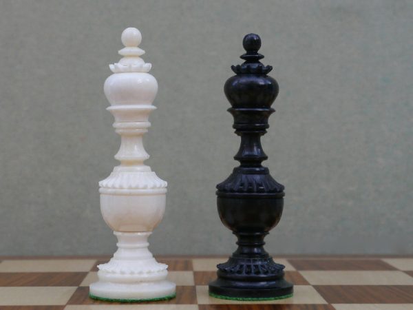 The Suzanna Bone Staunton Chess Pieces - Image 7