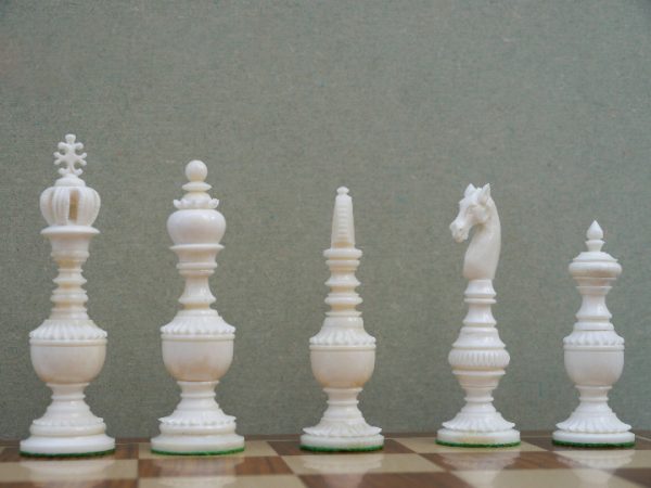 The Suzanna Bone Staunton Chess Pieces - Image 10