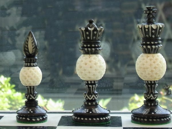 The Warner Bone Staunton Chess Pieces
