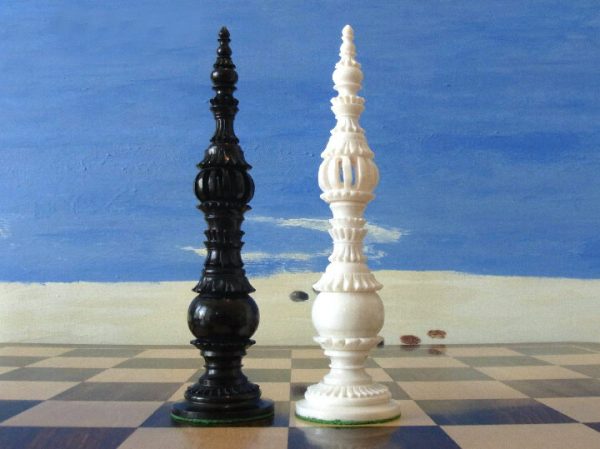 Limited Edition - The Museum Piazza 6 inch Bone Chess Pieces - Image 10