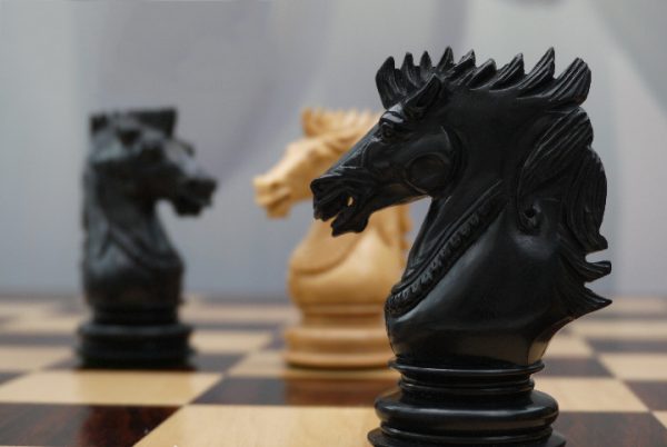 The Montreal Chess Set in Ebony - Image 3