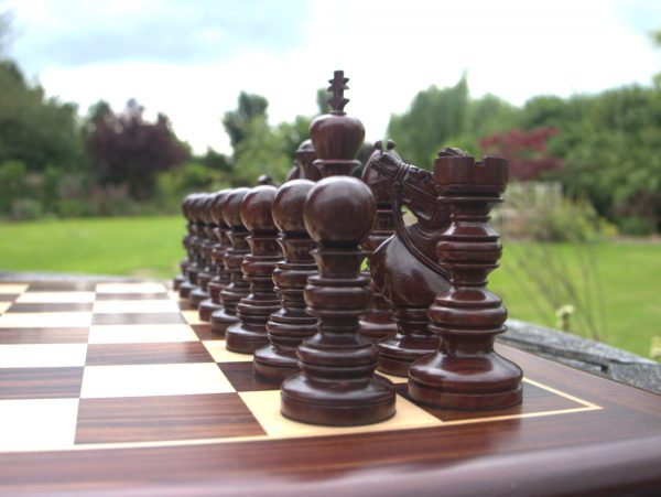 Utopian Dream in Bud Rosewood - 5.5 inches Chess Set