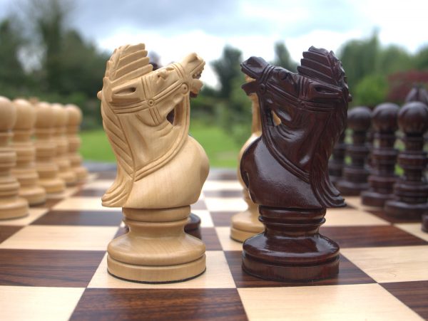 Utopian Dream in Bud Rosewood - 5.5 inches Chess Set - Image 11