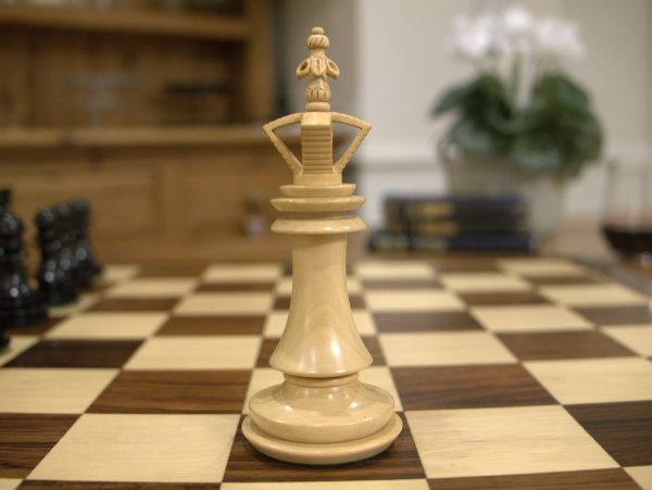 The Milan Chess Set in Ebony - Image 3
