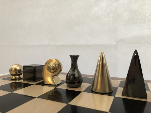 Man Ray Chess Set in Brass - Image 2