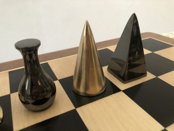 Man Ray Chess Set in Brass - Image 10