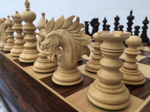 The Salvador Bud Rosewood Limited Edition Chess Set - Image 8