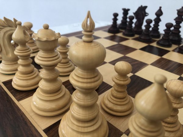The Salvador Bud Rosewood Limited Edition Chess Set - Image 9