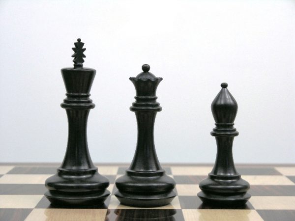 Chamfered Base Triple Weighted Staunton Ebonised - 5 inch King Chess Pieces - Image 8