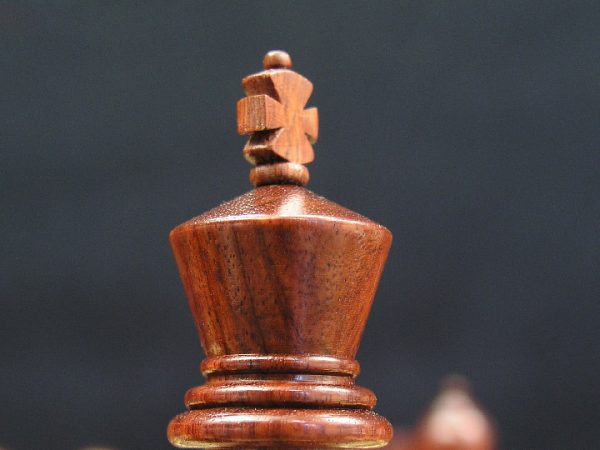 Margaret Anne Knight Staunton Bud Rosewood 3.5 inch King Chess Pieces - Image 8