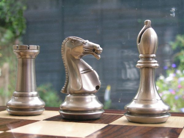 King John Very Heavy Copper and Stainless Steel Chess Pieces - Image 5