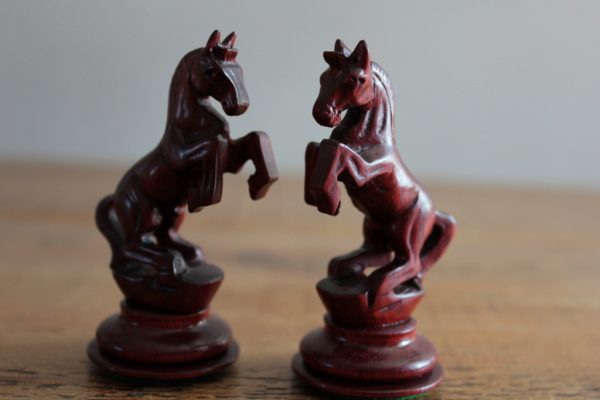 Alexander the Great in Bud Rosewood Chess Pieces - Image 4