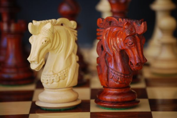 The Zacharus Bud Rosewood Chess Pieces