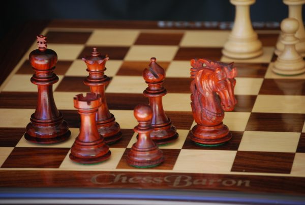 The Zacharus Bud Rosewood Chess Pieces - Image 9