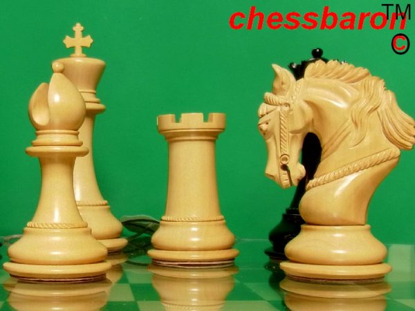Limited Edition King Arthur in Ebony Chess Pieces - Image 3