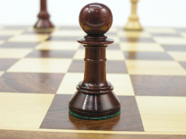 Reproduction Antique Triple Weighted Chess Set - Bud Rosewood Chess Pieces - Image 11