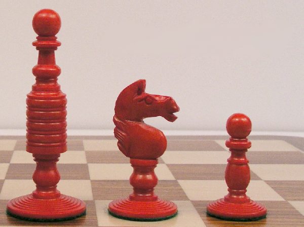Reproduction Antique - Red White Camel Bone John Calvert Chess Set - Image 4